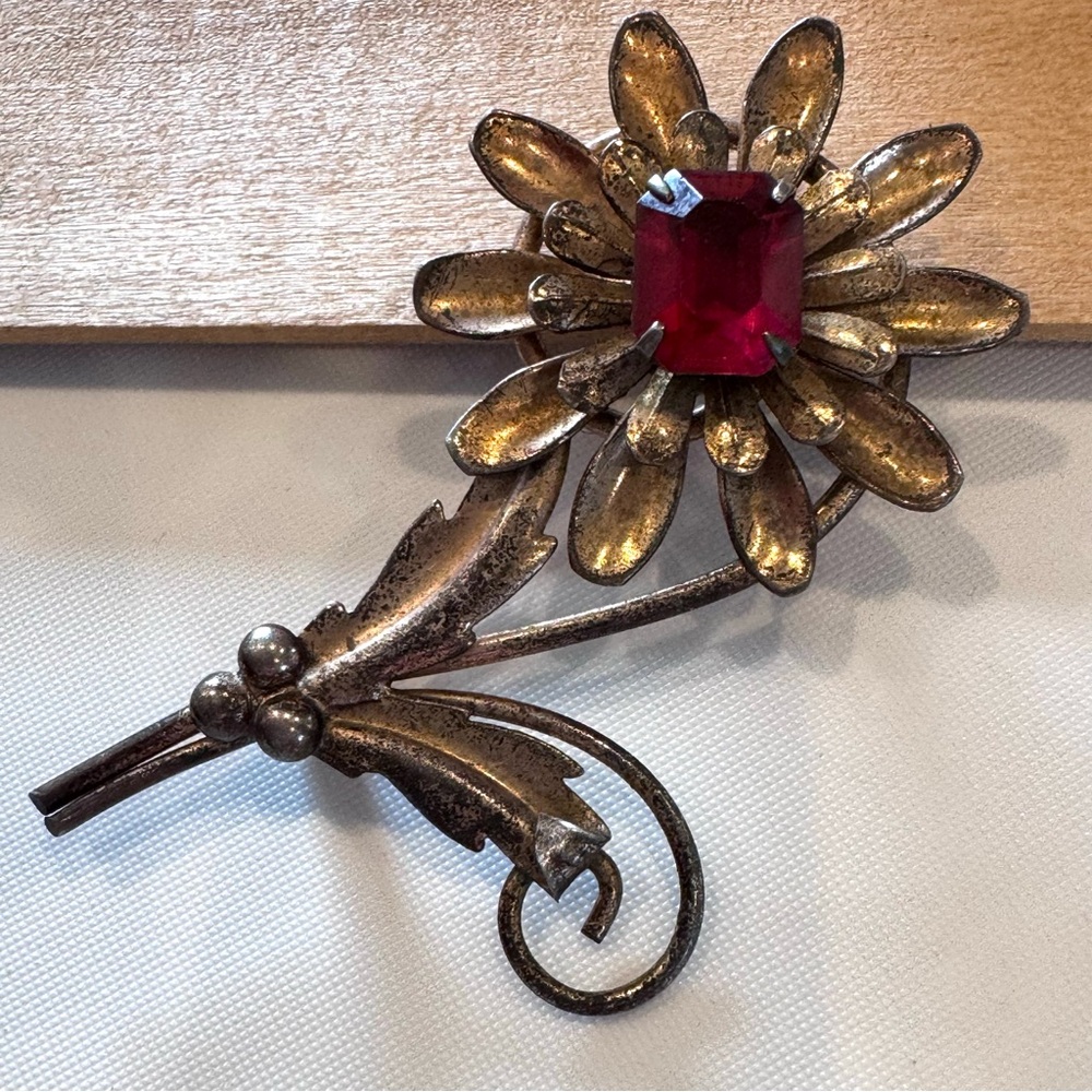 1930s antique sterling silver gold vermeil floral brooch faux ruby gem stone